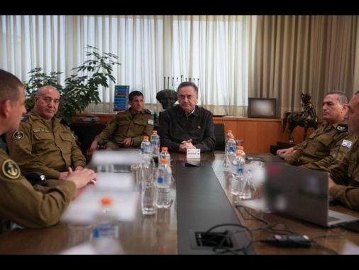 Katz, distrutta sede intelligence, braccio repressione Iran
