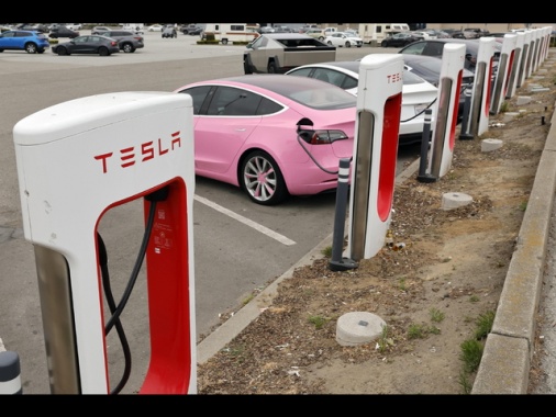 Il robotaxi di Tesla al debutto oggi ad Austin