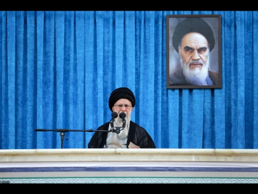 Khamenei, 'non accetteremo alcuna aggressione'