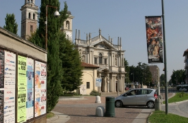 Ruba su un furgone. Ma a bordo c'è il proprietario