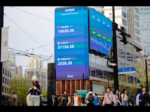 Borsa: Asia in ordine sparso in attesa dei dati Usa