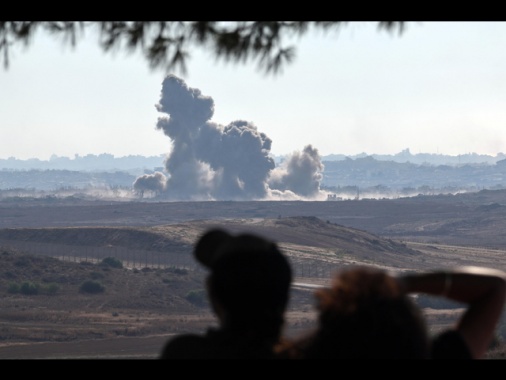 Wafa, '15 morti negli attacchi dell'Idf nel sud di Gaza'