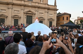 Saronno, tutto in una notte