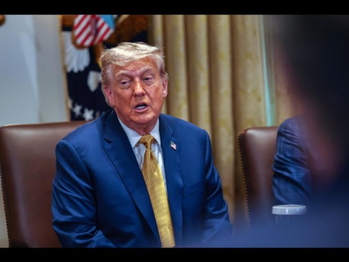 Trump, l'Ue ci sta trattando bene, entro 2 giorni la lettera