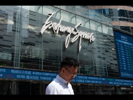 Borsa: l'Asia chiude positiva tra dazi e inflazione in Cina