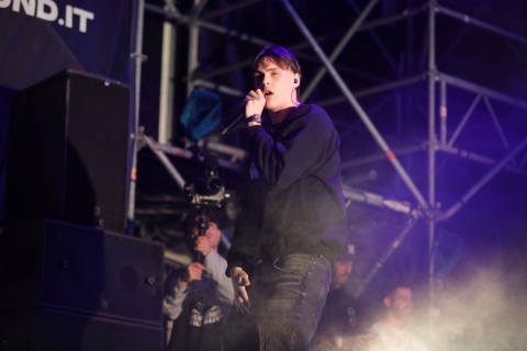 Kid Yugi sul palco, Legnano a ritmo di rap