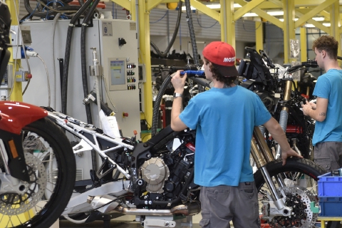 MV Agusta è salva. E corre da sola