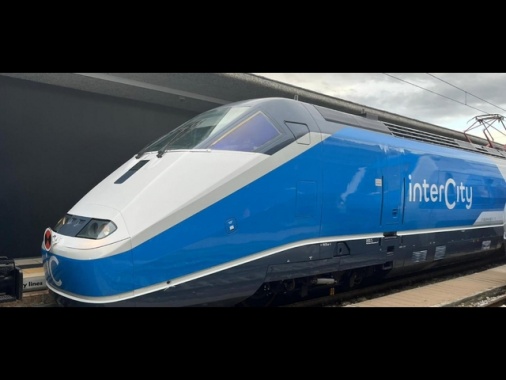 Trenitalia, nuovi Intercity finanziati con i fondi del Pnrr