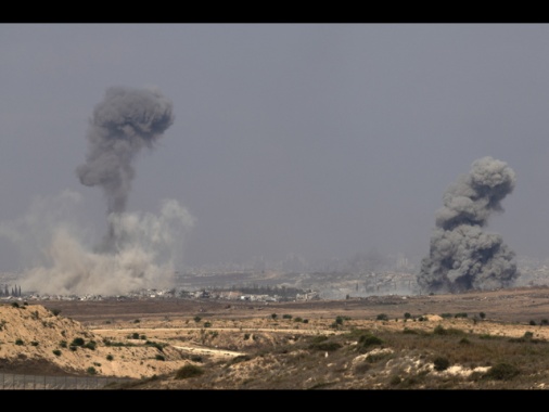 Al Jazeera, oggi almeno 55 morti a Gaza per i raid