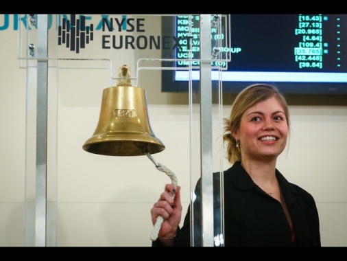 Borsa: Europa apre contrastata, Parigi -0,03%, Londra +0,1%