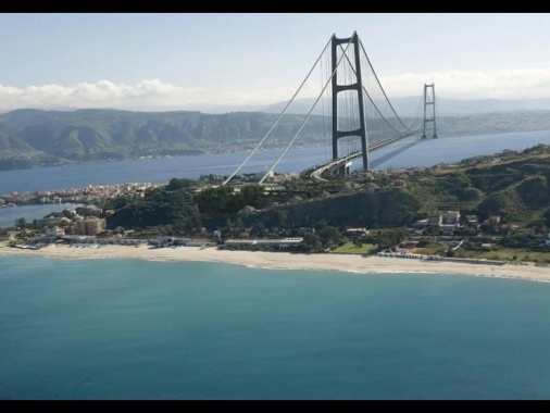 Salvini, prossima settimana ok progetto definitivo ponte Stretto