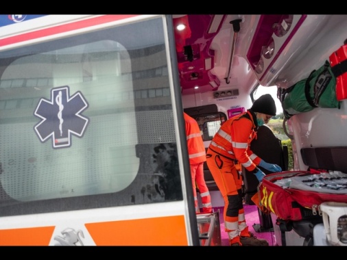 Cade da ponteggio, operaio 54enne muore nel Barese
