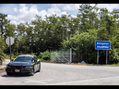 Farnesina, un altro italiano detenuto a Alligator Alcatraz