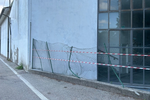 Si schianta in moto, 18enne grave ad Arcisate