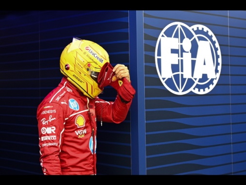 Hamilton choc 'sono inutile, forse Ferrari deve cambiare pilota'
