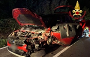 Scontro tra auto, ferite due donne