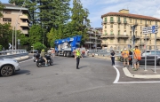 Lavori in largo Flaiano, code in mattinata