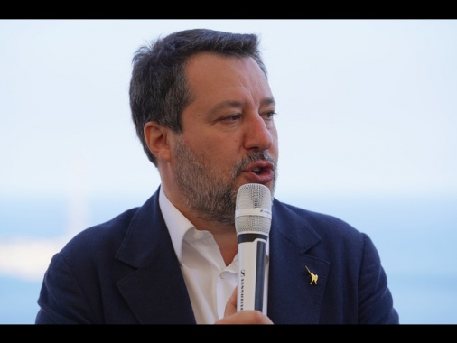 Salvini, al lavoro per rivedere rinnovi patente per età
