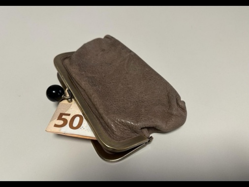 Acri,famiglie che riescono a risparmiare ai minimi dal 2018