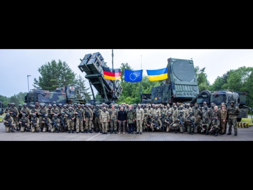 Zelensky, arrivati i Patriot dalla Germania, grazie Merz