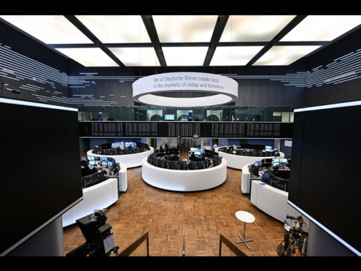 Borsa: Europa in rialzo, future Usa positivi, Milano +0,5%