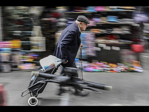 Eurostat, +7% spesa sociale Ue 2024, crescita Italia ai minimi