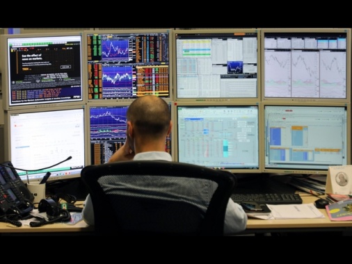 Lo spread tra Btp e Bund chiude a 74,4 punti