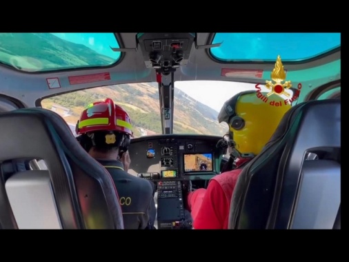 Esonda il Torre nel Goriziano, persone sui tetti delle case