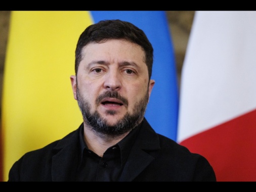 Zelensky, oggi condivideremo piano di pace rivisto con Usa