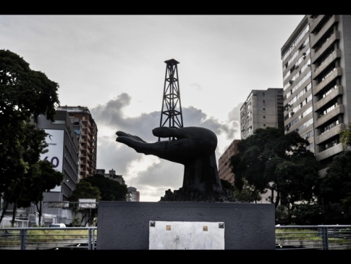 Il Venezuela avvia negoziati con gli Usa sul petrolio