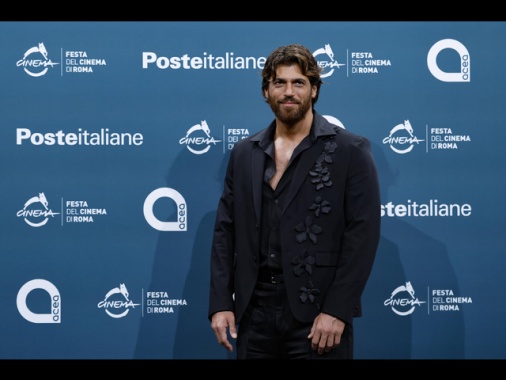 Media, Can Yaman è stato rilasciato