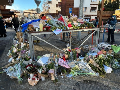 La nazionale italiana di sci renderà omaggio alle vittime di Crans Montana