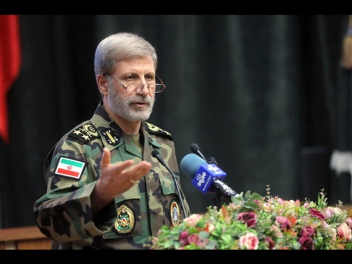 Teheran, 'forze armate in stato di massima allerta'