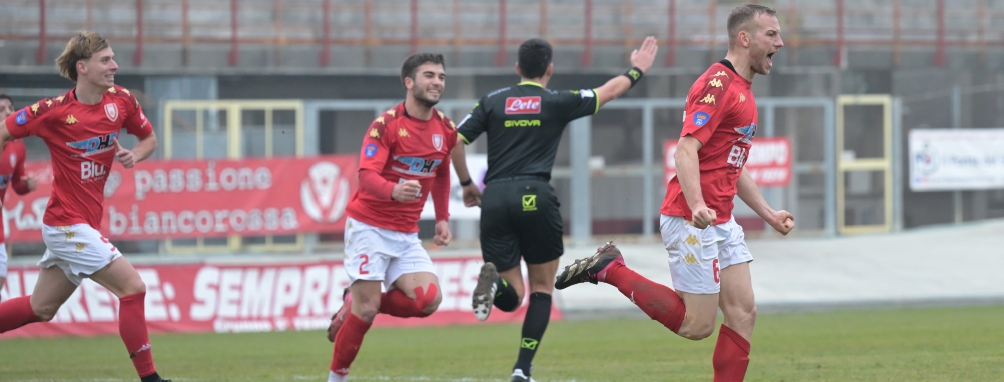 Tris Varese, poker Varesina. Castellanzese k.o.