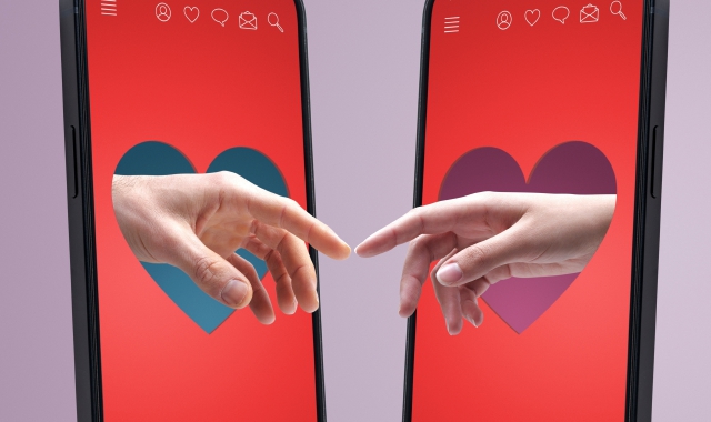 La sessualità può essere vissuta virtualmente, per esempio con il sexting (scambio di messaggi o foto espliciti)