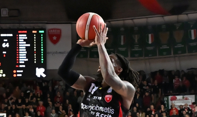 Iroegbu grande protagonista del successo a Udine