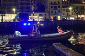 Sversamento di idrocarburi nel lago Maggiore: bonifica in corso