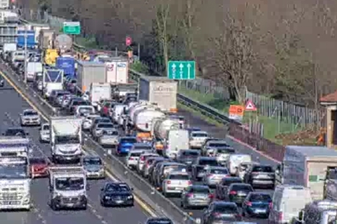 Maxi scontro sull’Autolaghi: sei chilometri di coda