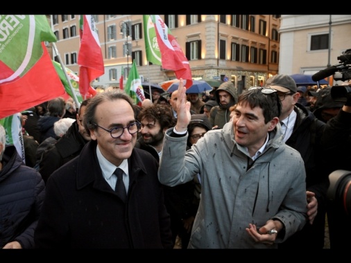Bonelli e Fratoianni vedono il questore, 'controllo a Salis non legato al corteo'