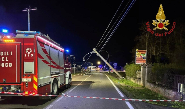 Schianto all'alba: morto 21enne