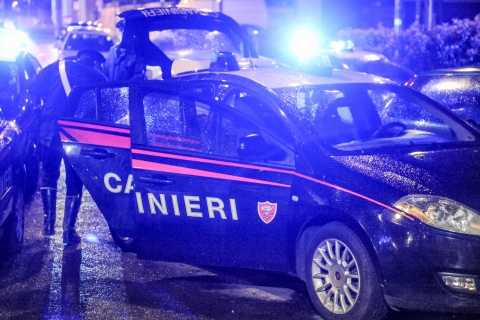 Urla e botte per vedere il figlio: arrestato quarantenne