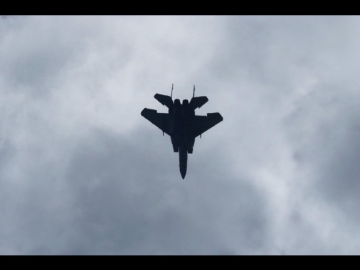 Media, Parigi ha vietato spazio aereo a voli Israele con armi Usa