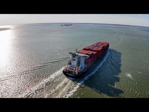 Wsj, Emirati pronti a scendere in campo per forzare Hormuz