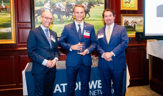 Emanuele Bossi, 22enne di Gallarate, riceve il premio internazionale a Washington DC