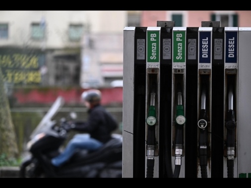 Via libera del Consiglio dei ministri al nuovo decreto carburanti