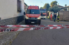 Alba di fuoco, paura a Canegrate