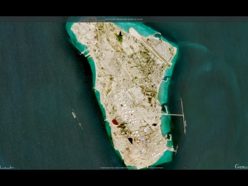 Il prezzo del petrolio consolida i rialzi dopo i raid su Kharg (+2%)