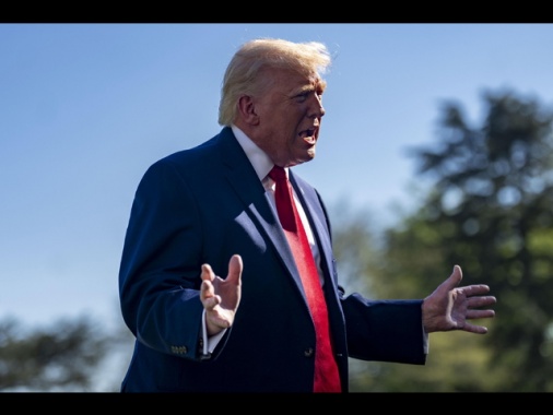 Trump annuncia, blocco navale immediato dello stretto di Hormuz