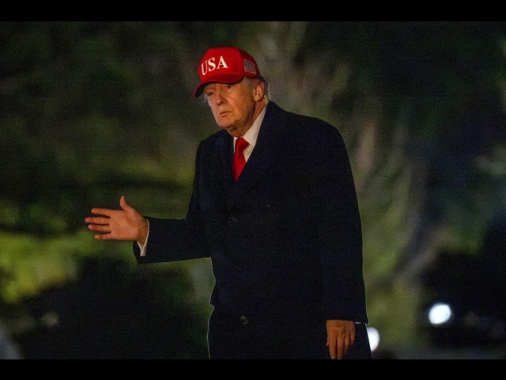 Trump, il blocco dei porti iraniani da oggi alle 16