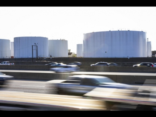 Il gas ritraccia, -3% in avvio di seduta